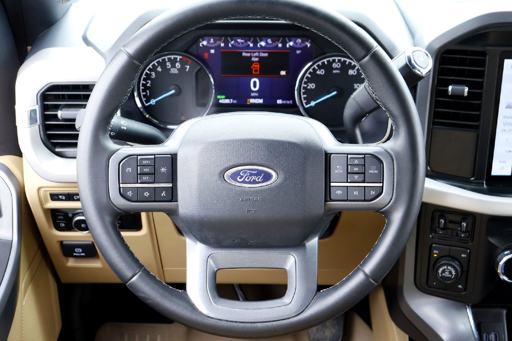 Certified Used 2023 Oxford White Ford XLT image 24