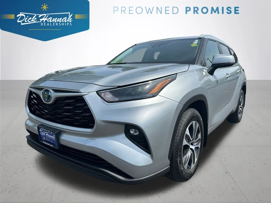 2023 Toyota Highlander Hybrid XLE FWD's photo