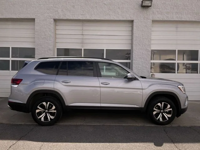 2026 Volkswagen Atlas 2.0T SE 4MOTION's photo