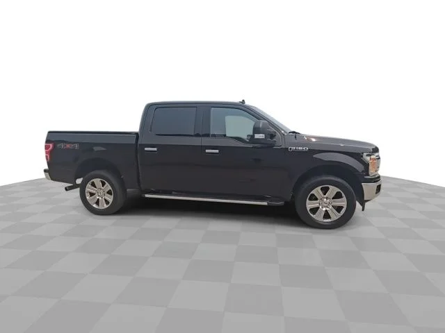 Used 2020 Red Ford XLT image 9