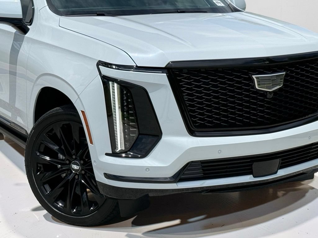 New 2026 Vibrant White Tricoat Cadillac Platinum Sport image 6