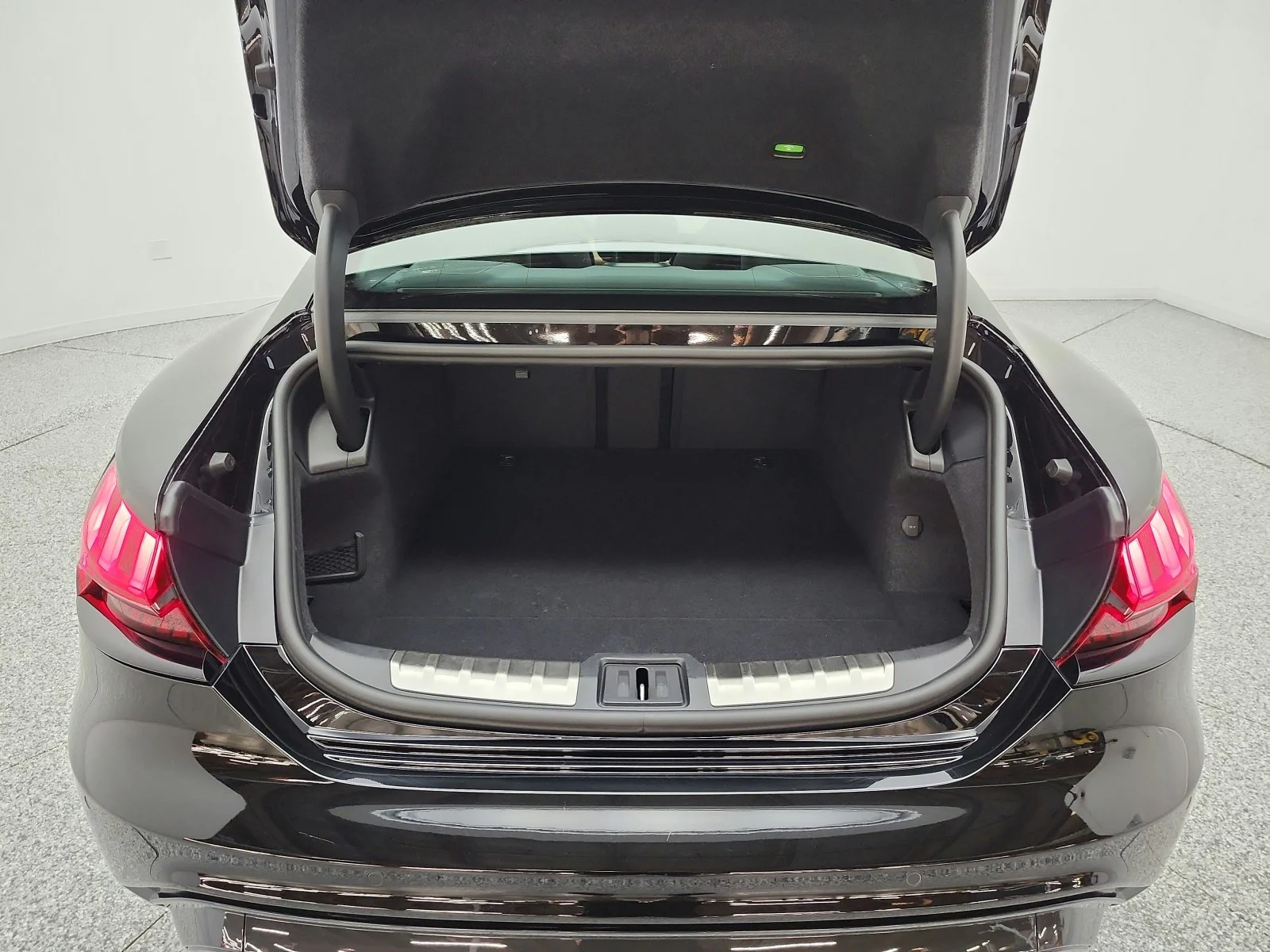 Used 2023 Mythos Black Metallic Audi Premium Plus image 17