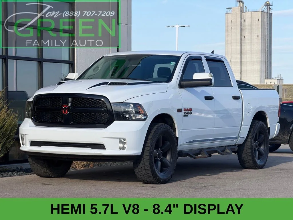 2019 RAM 1500 Classic Express Crew Cab 4x4 5'7's photo
