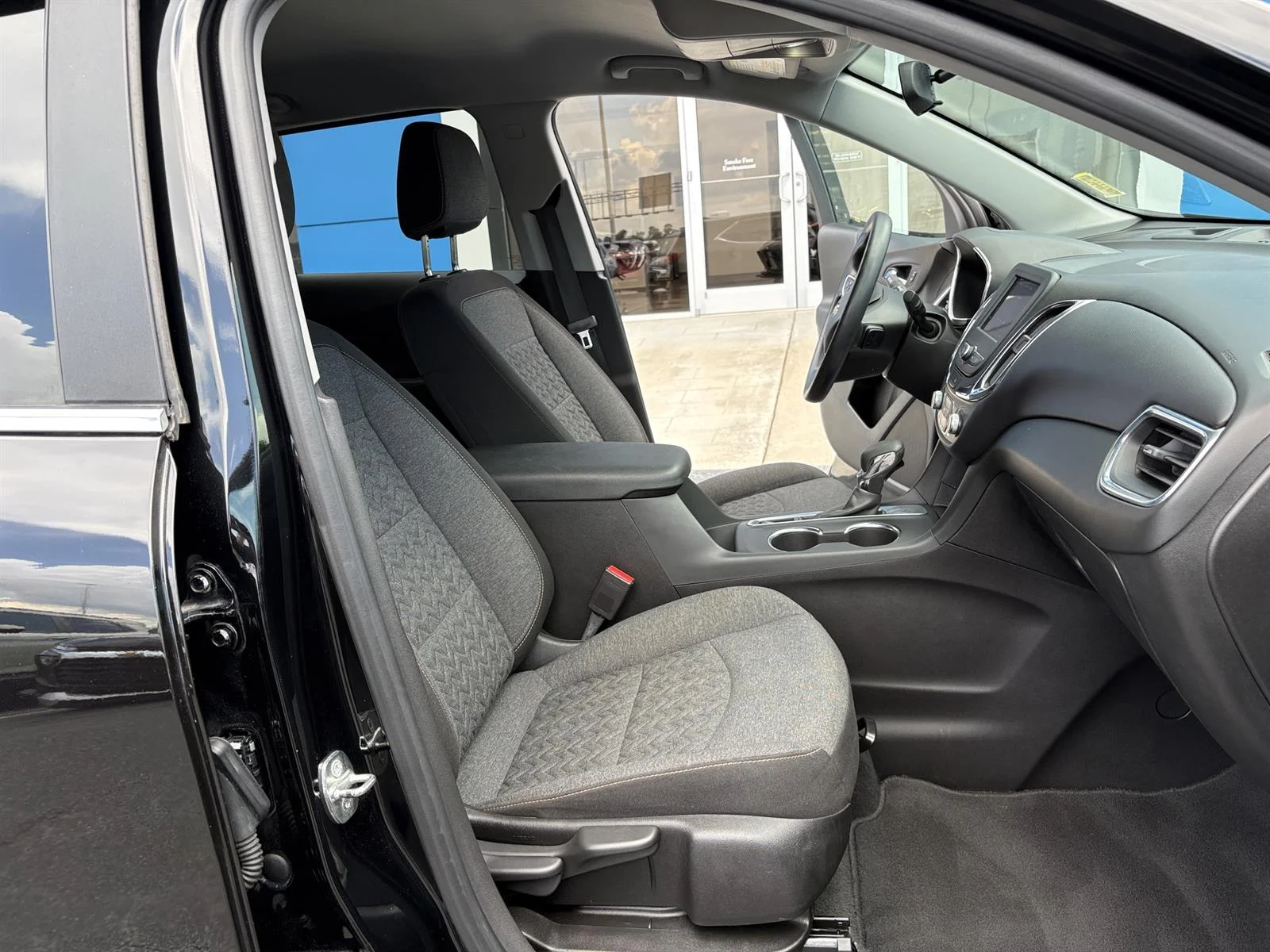Used 2022 Mosaic Black Metallic Chevrolet LT image 30
