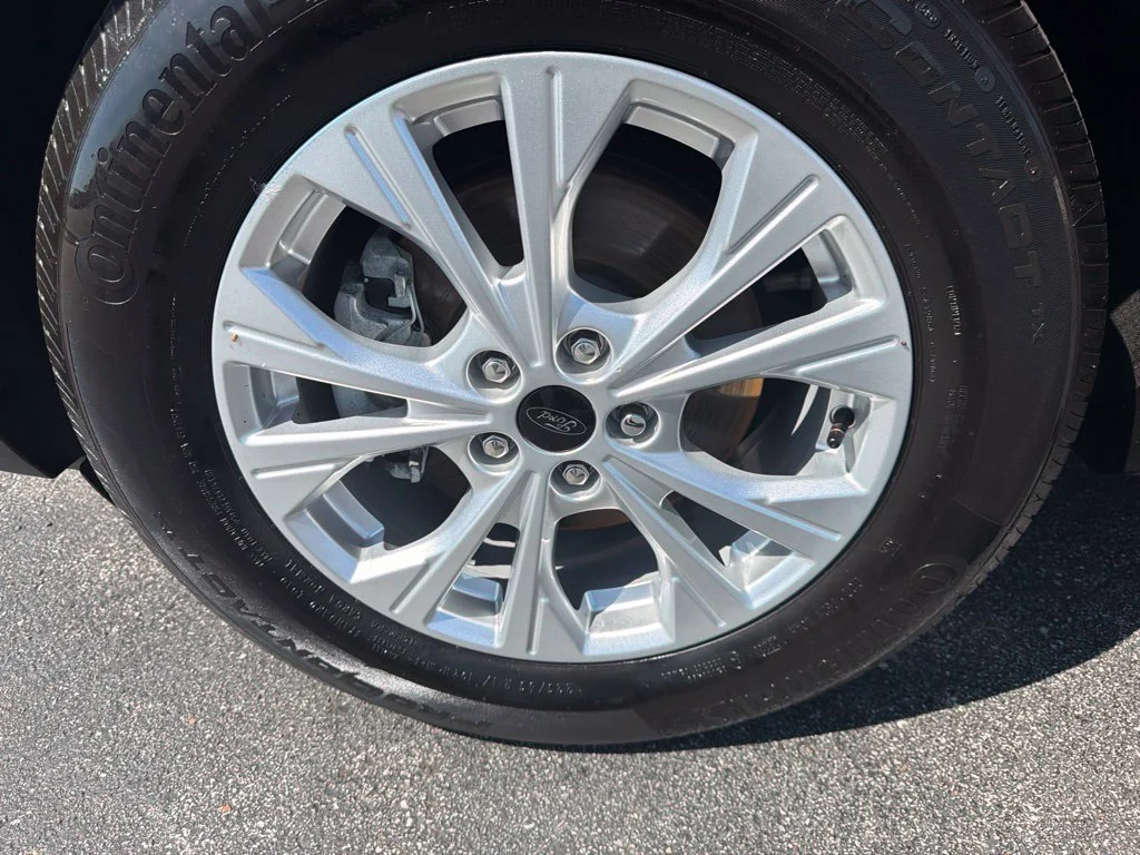 Used 2023 Agate Black Metallic Ford Active image 8
