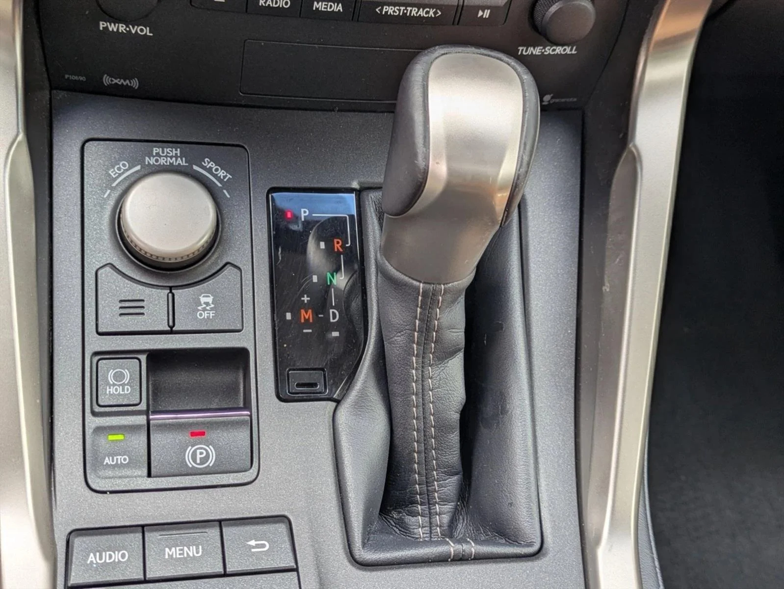 Used 2015 Silver Lining Metallic Lexus  image 12