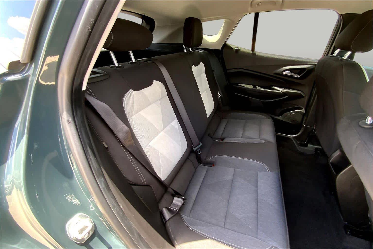 2025 Chevrolet Trax LS - Photo 19