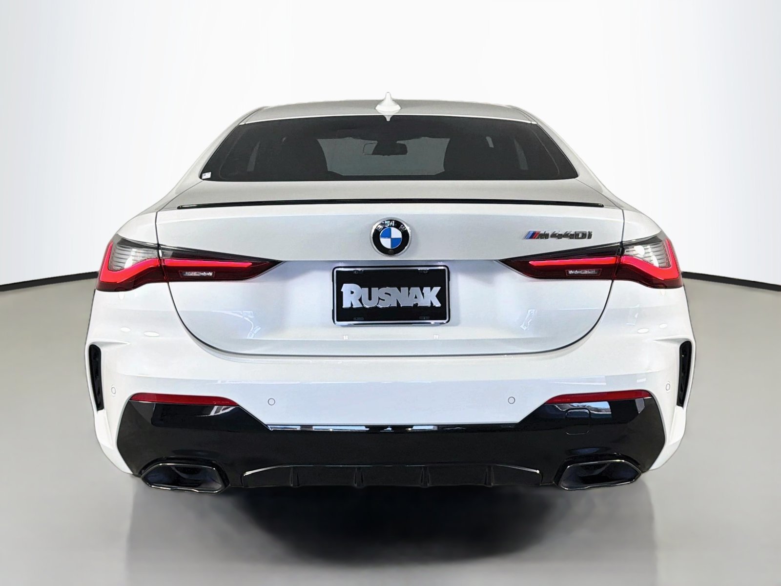 Certified Used 2023 Mineral White Metallic BMW M440i image 6