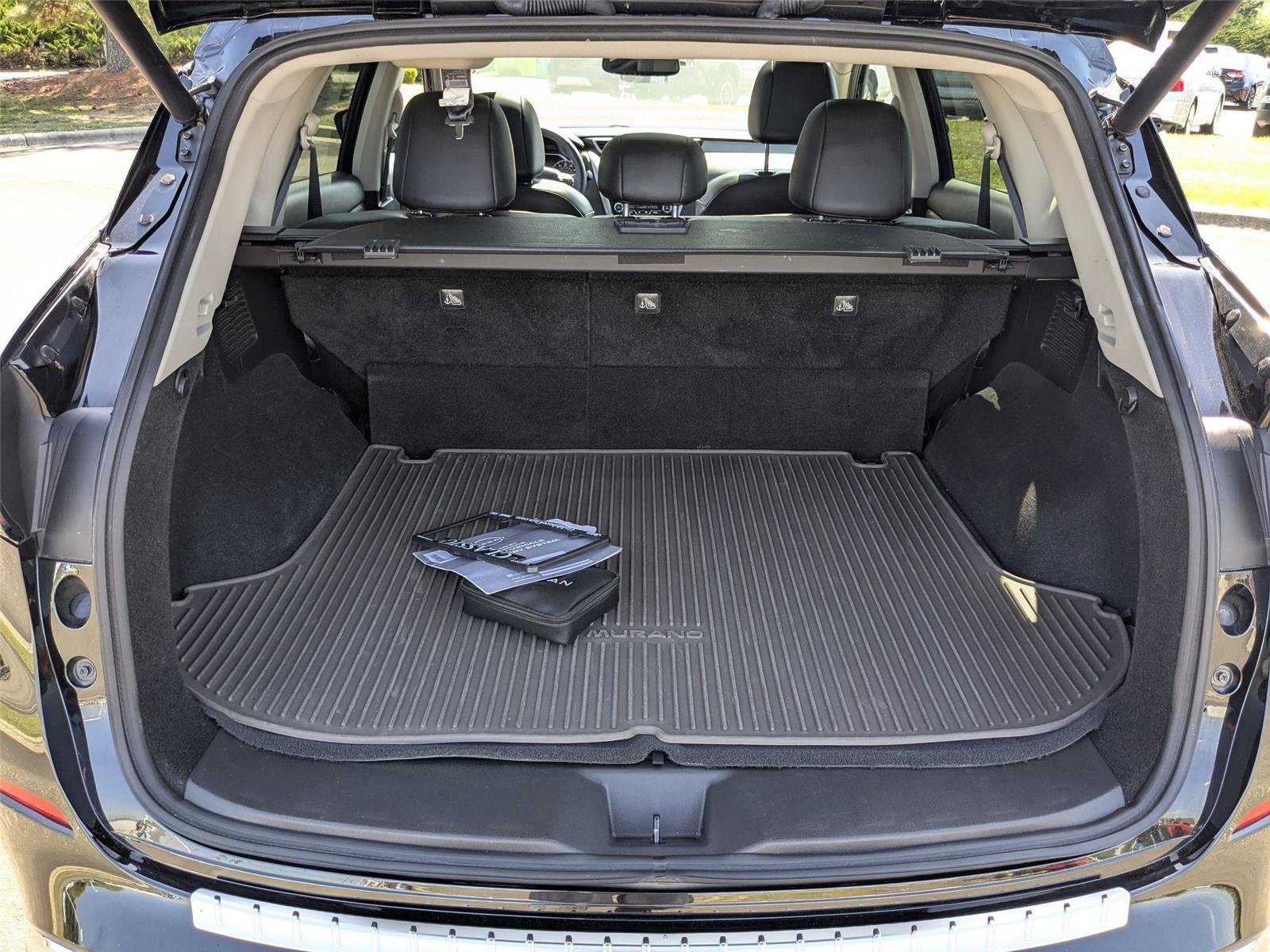 Used 2023 Super Black Nissan SL image 34