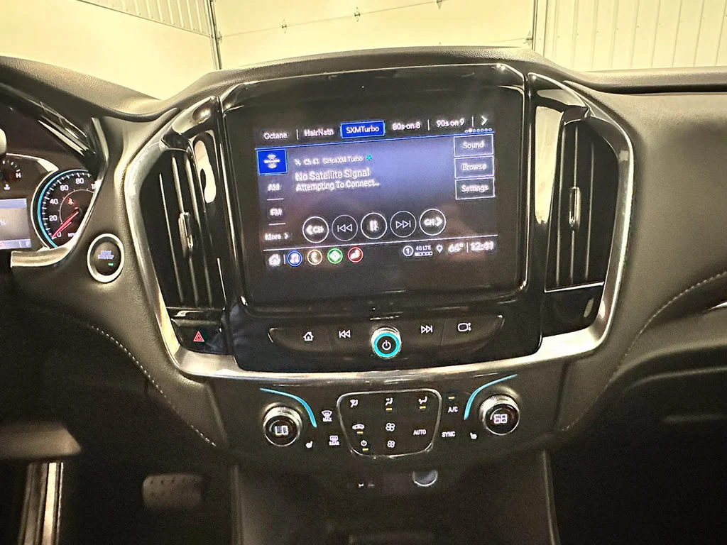 Used 2023 SUMMIT WHITE Chevrolet LT Cloth image 32