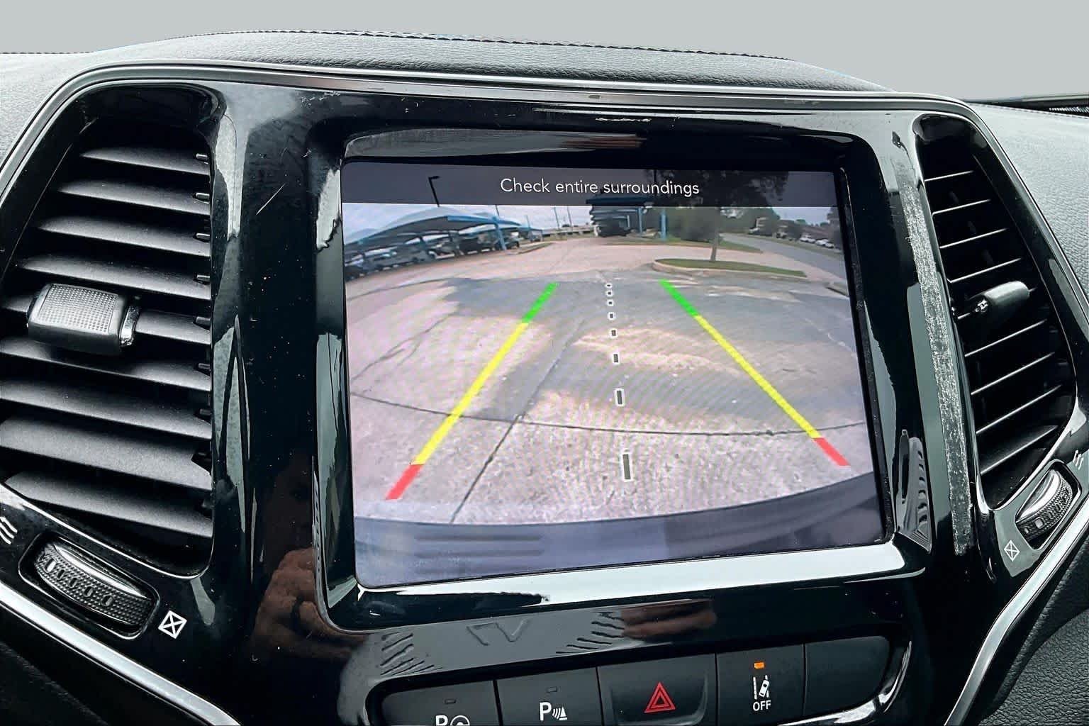 Used 2020 Diamond Black Crystal Pearlcoat Jeep Limited image 27