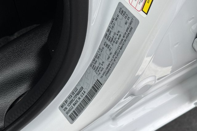 Used 2023 White Ram Laramie image 36