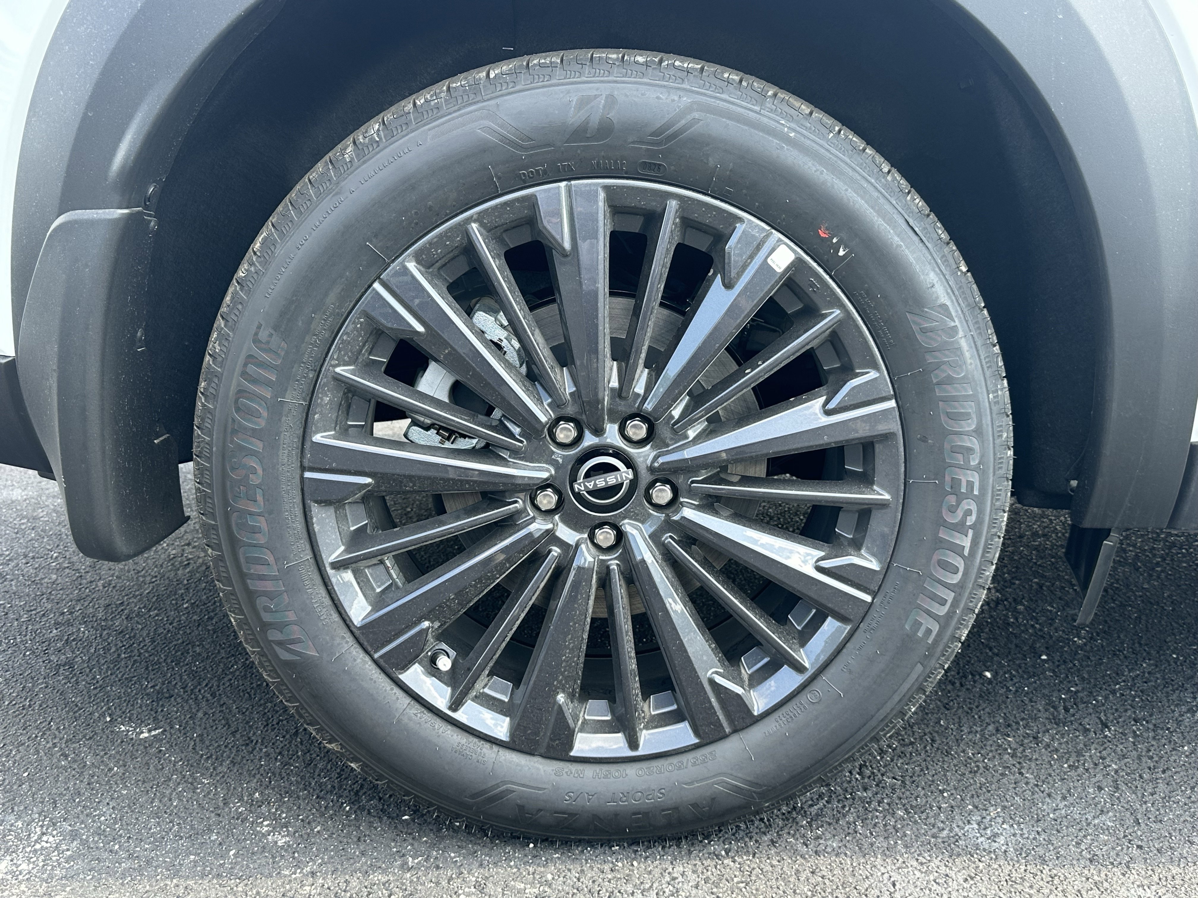New 2026 Everest White Pearl Tricoat Nissan SL image 18