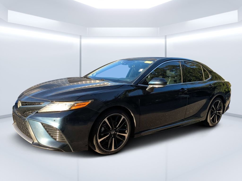 Used 2019 Blue Toyota XSE V6 image 7