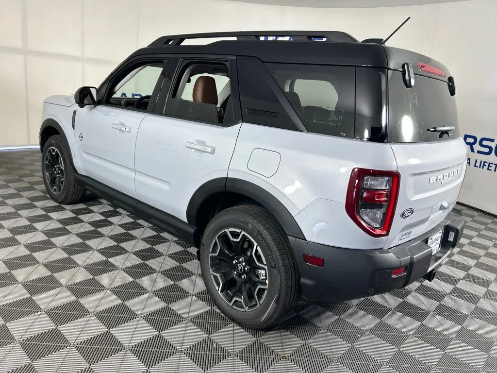 New 2026 White Ford Outer Banks image 8
