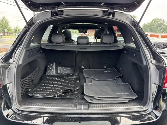 Used 2021 Black Mercedes-Benz GLC 300 image 29