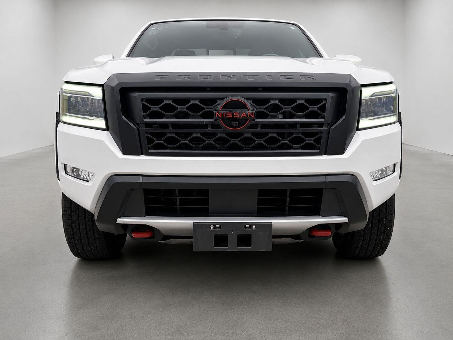 Used 2023 Glacier White Nissan PRO-4X image 8
