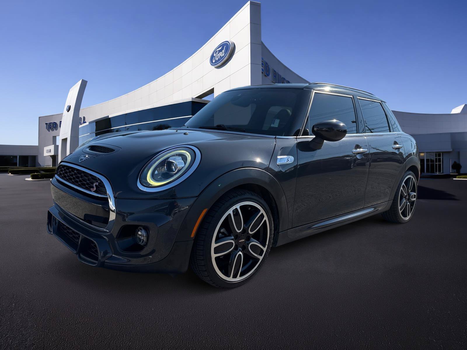 Used 2020 Gray Metallic MINI Signature image 1