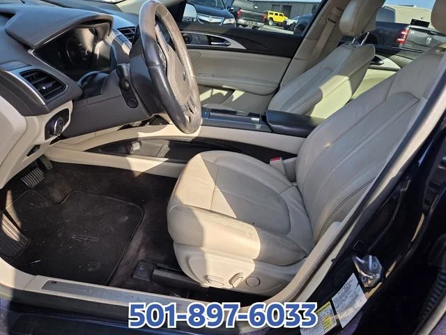 Used 2017 Black Lincoln Reserve image 6