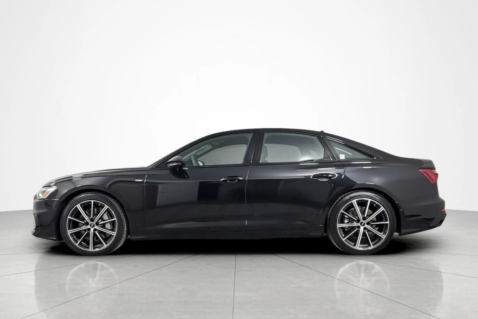 Used 2025 Mythos Black Metallic Audi Premium 55 TFSI quattro image 2