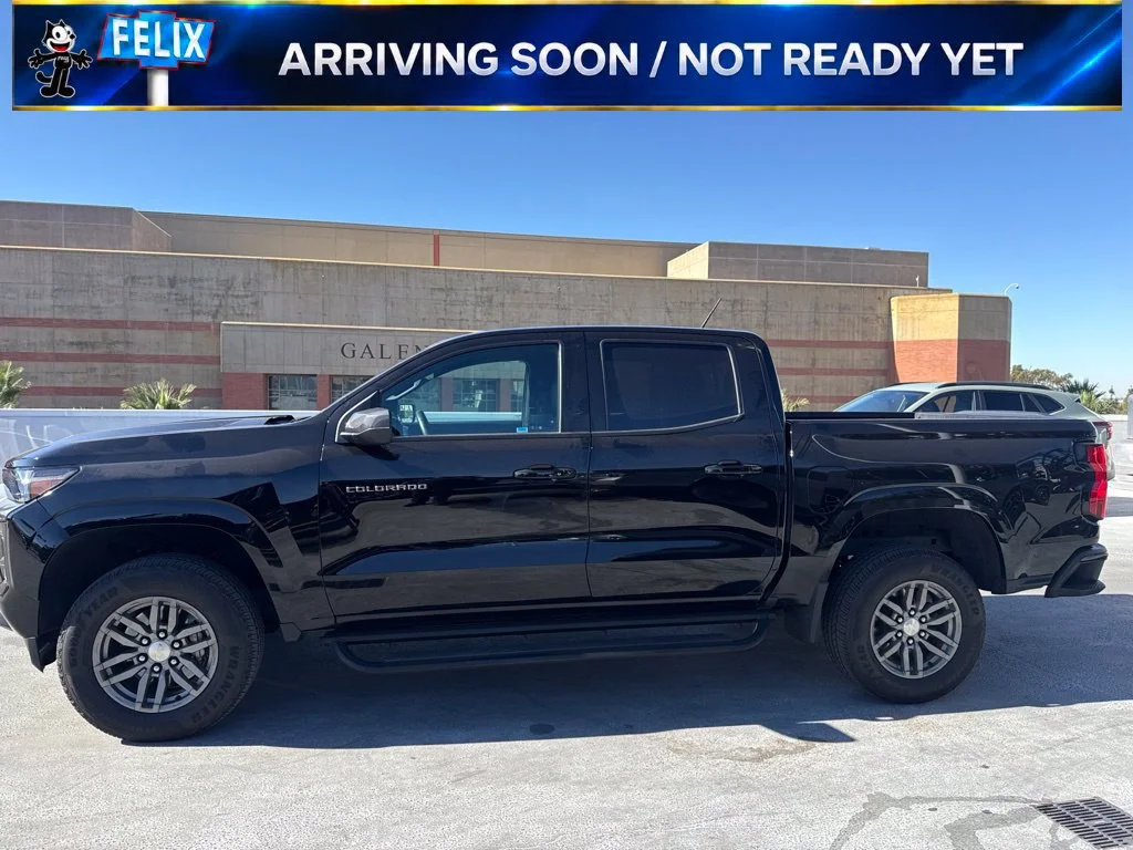 Used 2024 Black Chevrolet LT image 8