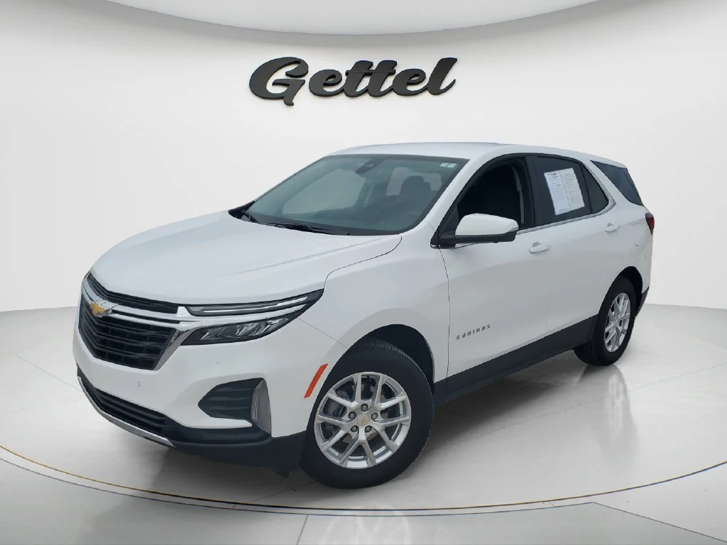 Used 2024 Summit White Chevrolet LT image 1