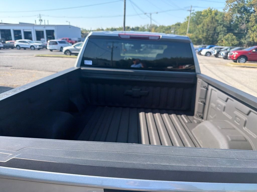 Used 2025 Gray Chevrolet Custom image 9