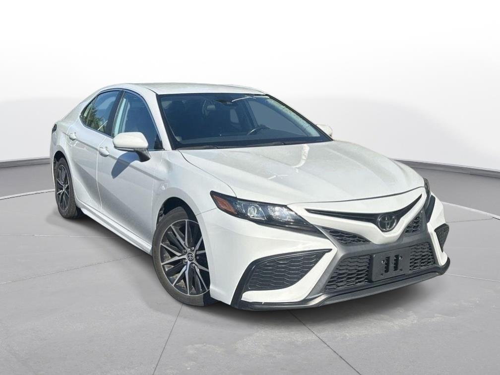 Used 2023 Ice Edge Toyota SE image 4