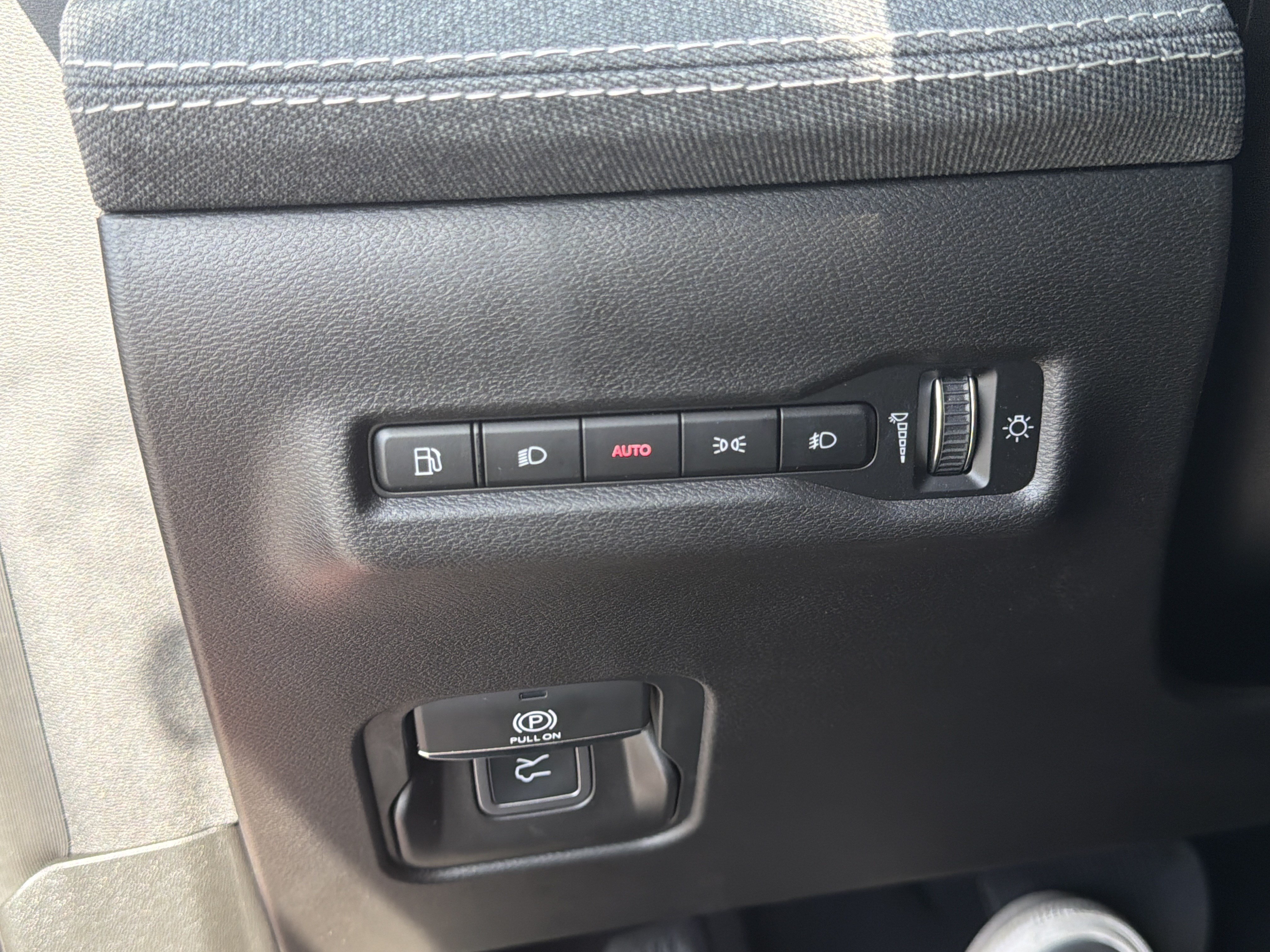 New 2026 Red Hot Pearlcoat Jeep Laredo image 37