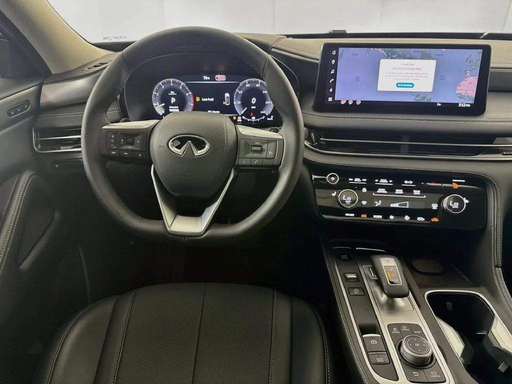 Certified Used 2027 White INFINITI PURE image 31