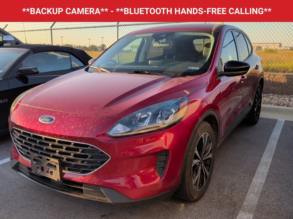 Used 2022 Rapid Red Metallic Tinted Clearcoat Ford SE image 3