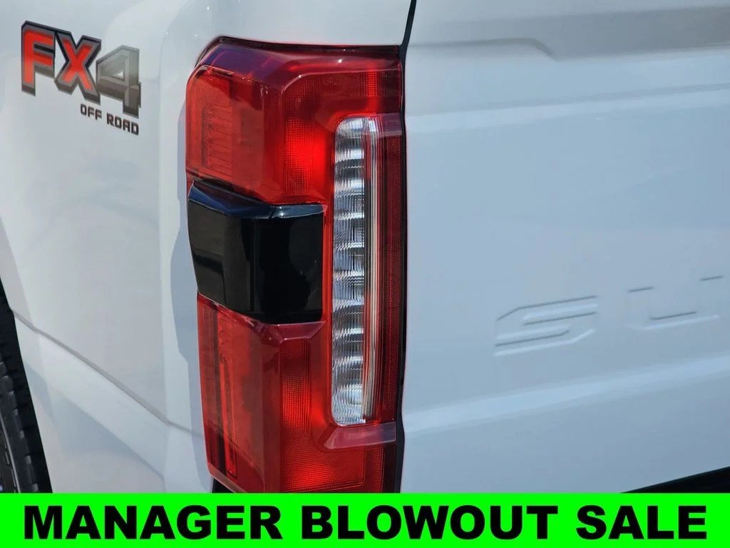New 2026 Star White Metallic Tri-Coat Ford F-250® Platinum® image 40