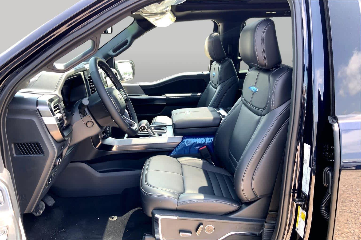 New 2026 Antimatter Blue Metallic Ford Platinum® image 7