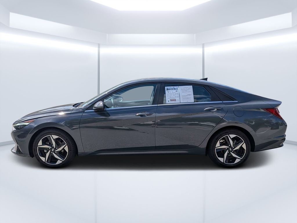 Used 2023 Gray Hyundai Limited image 6