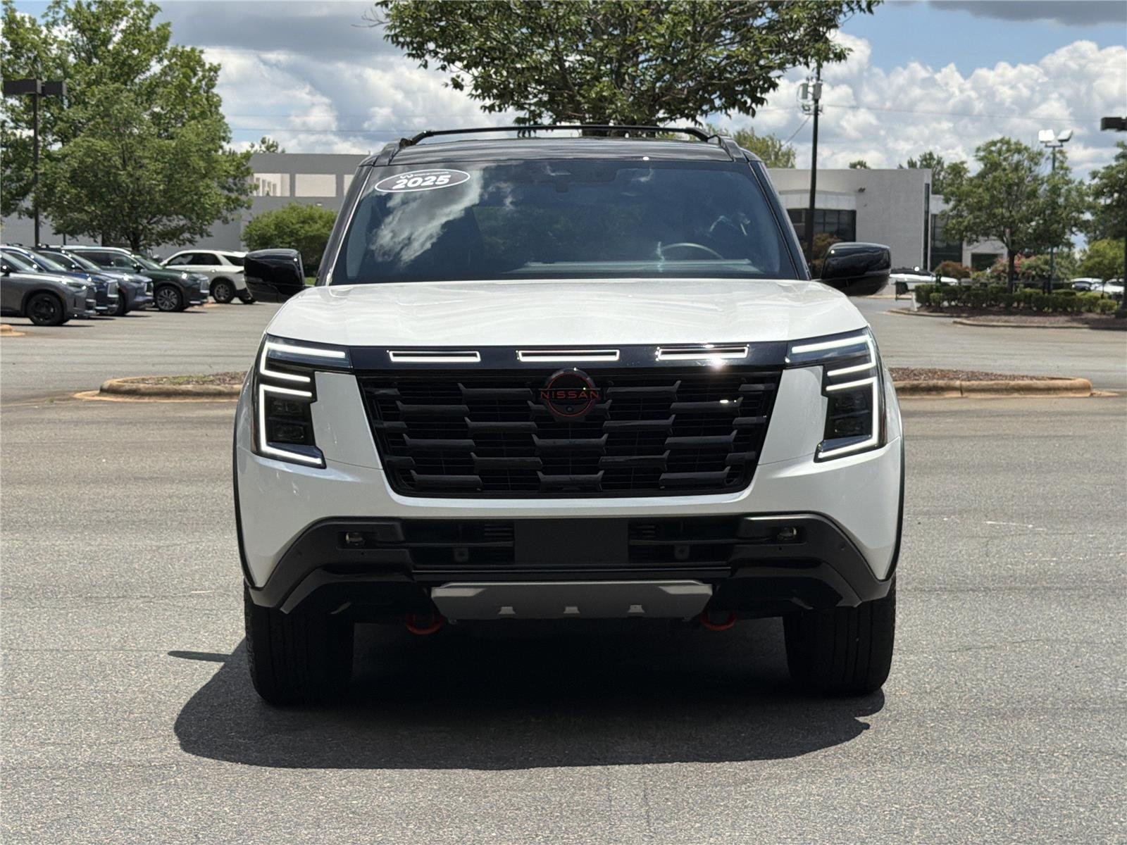 Used 2025 Aspen White Tricoat/Super Black Nissan PRO-4X image 30
