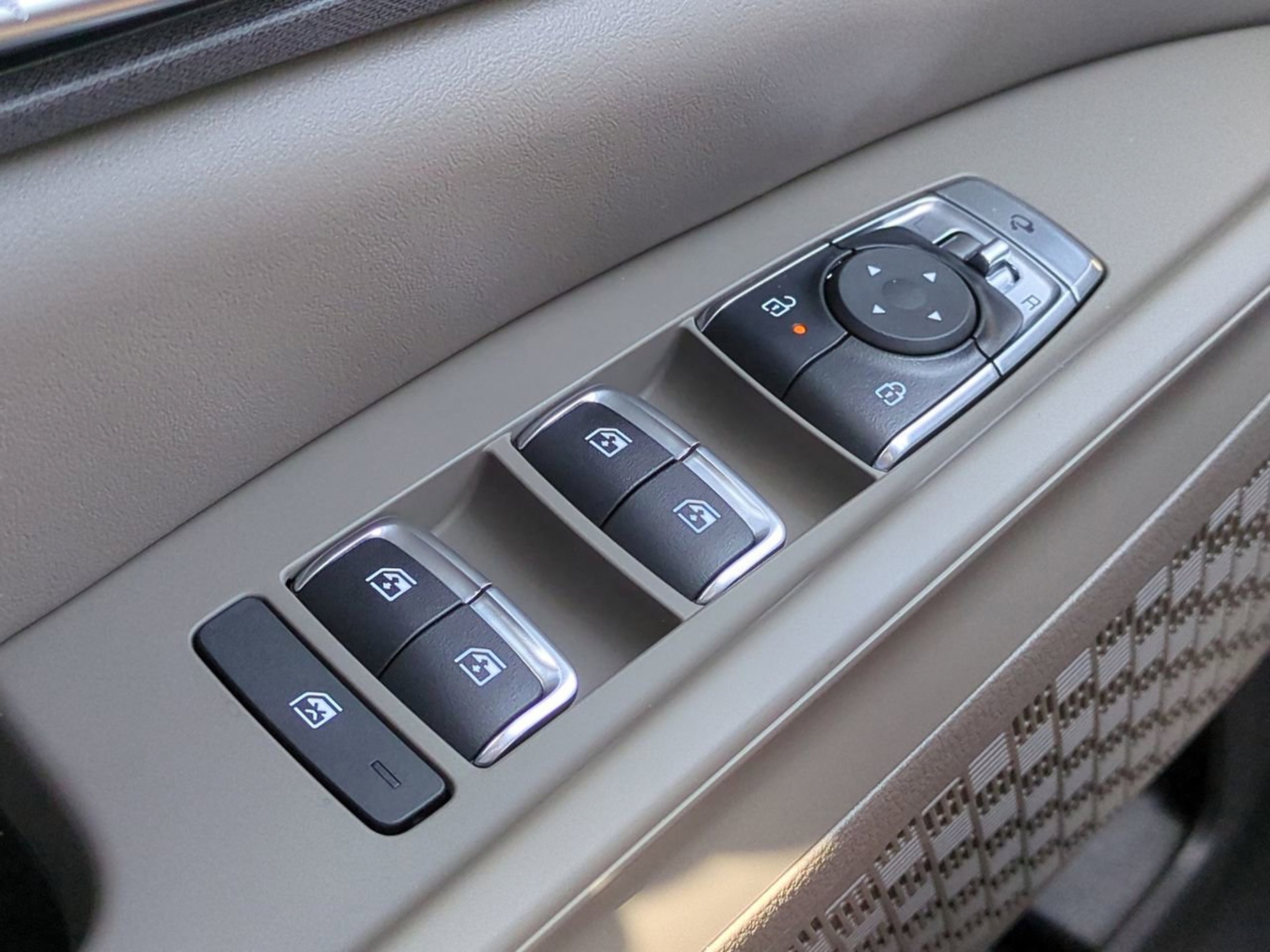 New 2026 Deep Chroma Blue Kia EX image 30