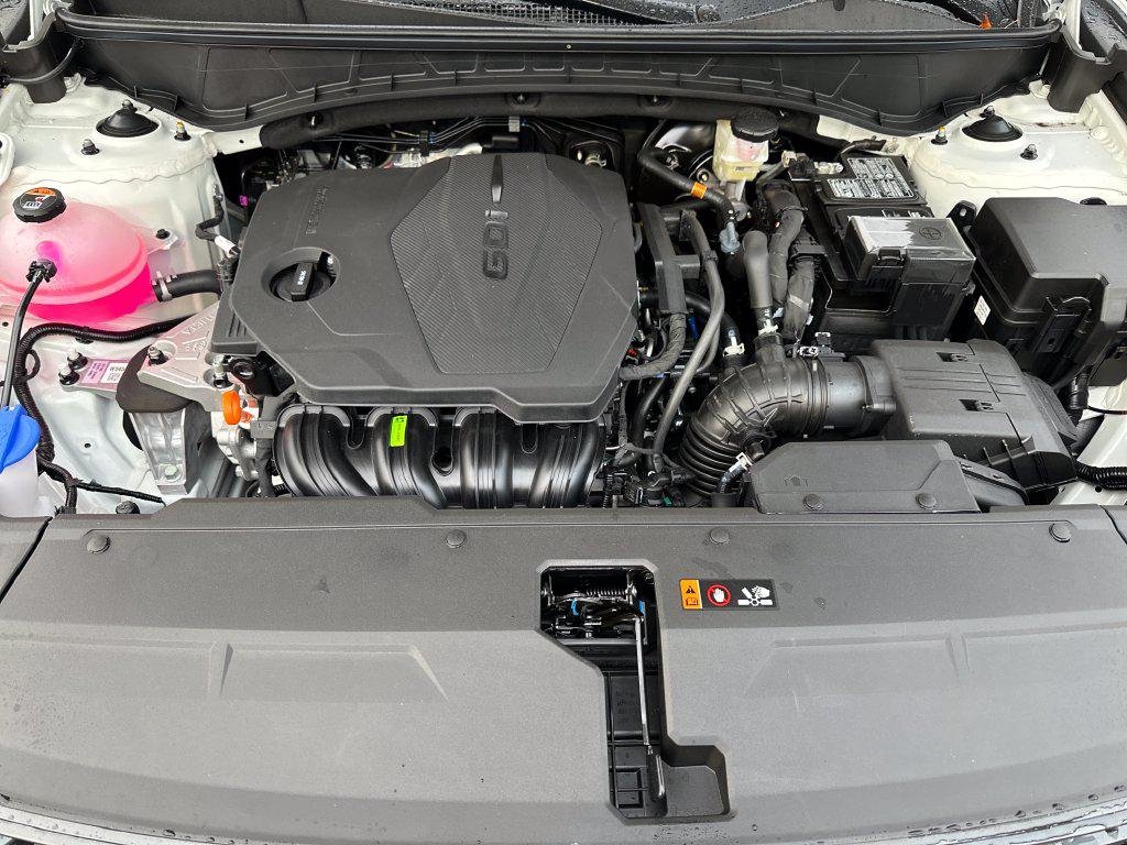 New 2026 White Hyundai SEL Plus AWD image 12