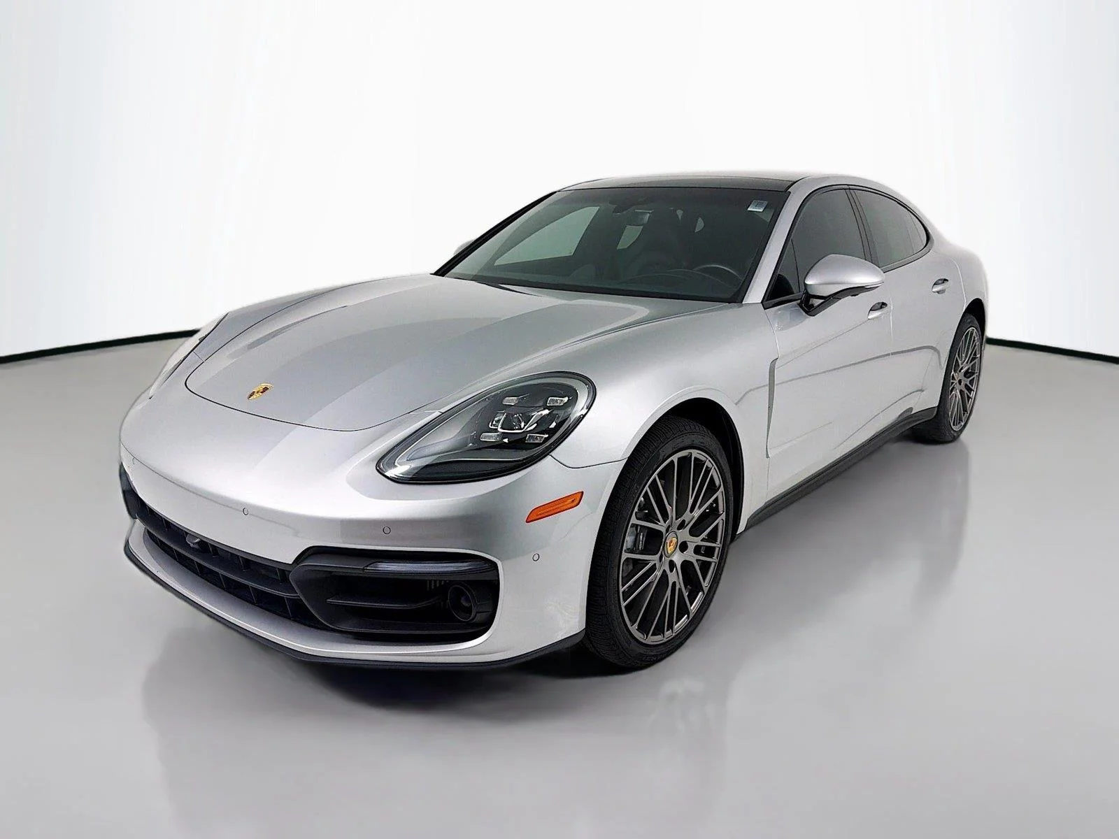 2023 Porsche Panamera Platinum Edition