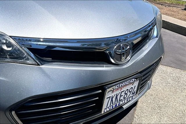 Used 2015 Silver Toyota Limited image 29