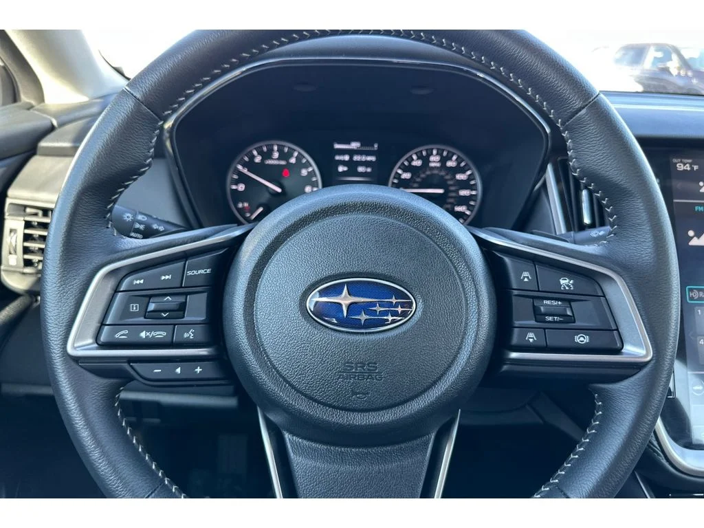 Used 2025 Crystal White Pearl Subaru Premium image 32