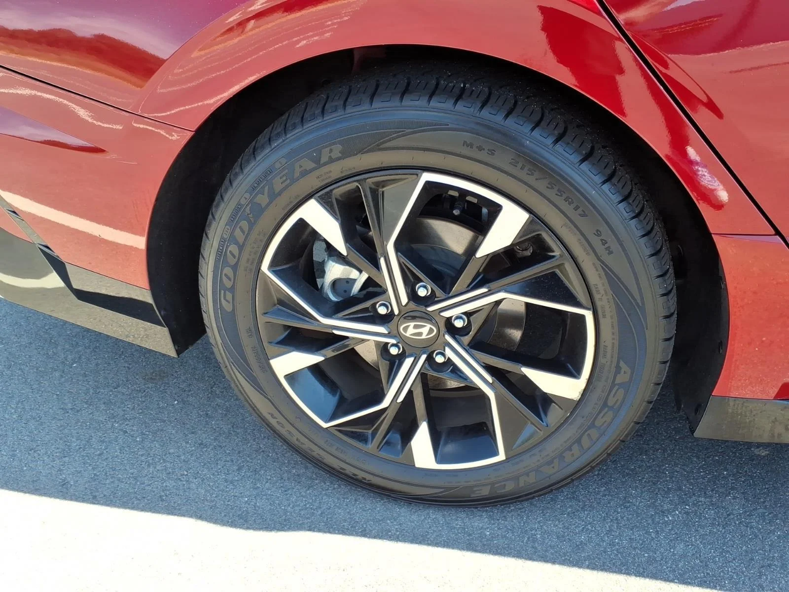 Used 2025 Ultimate red Hyundai SEL image 11