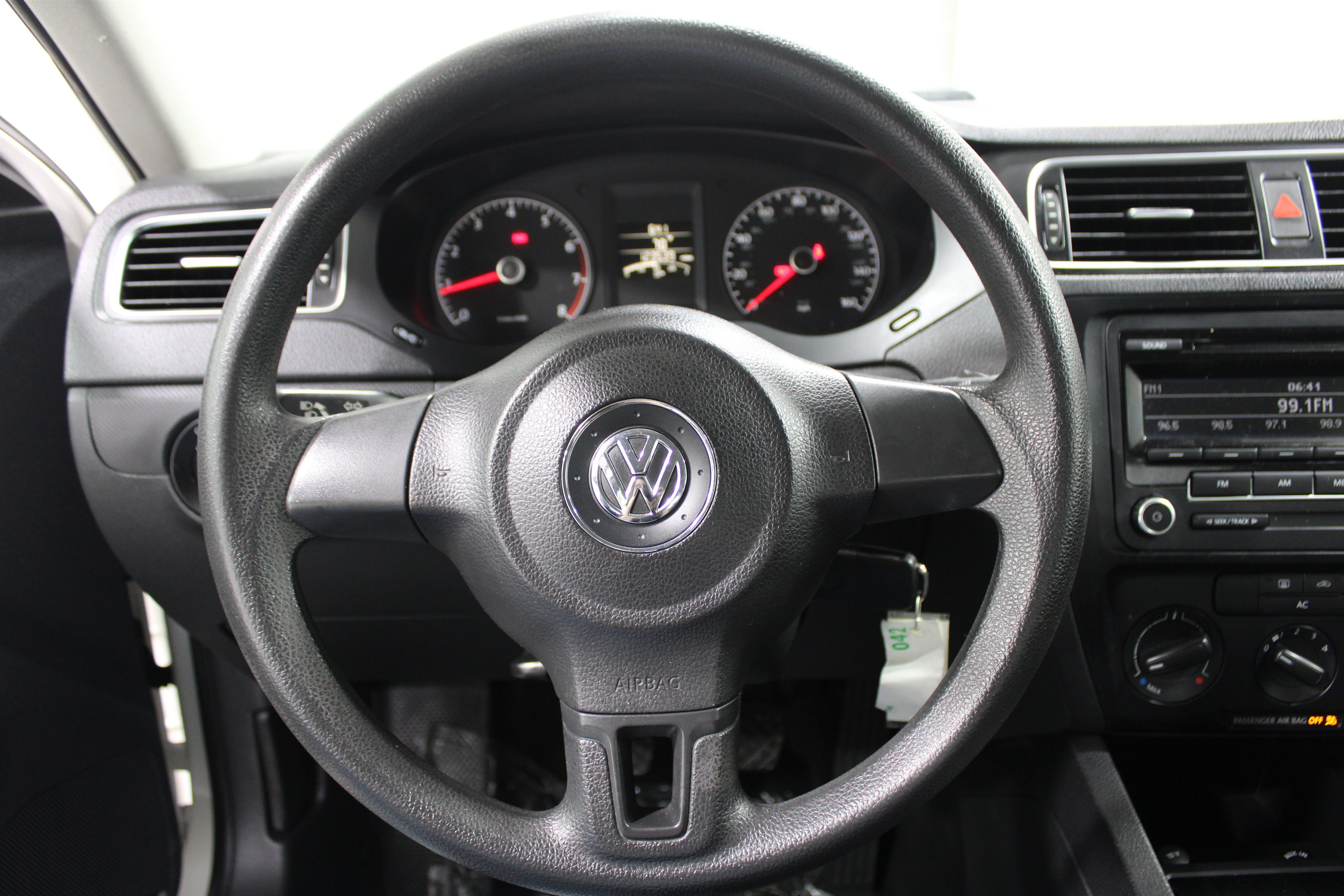Used 2012 Candy White Volkswagen S image 8