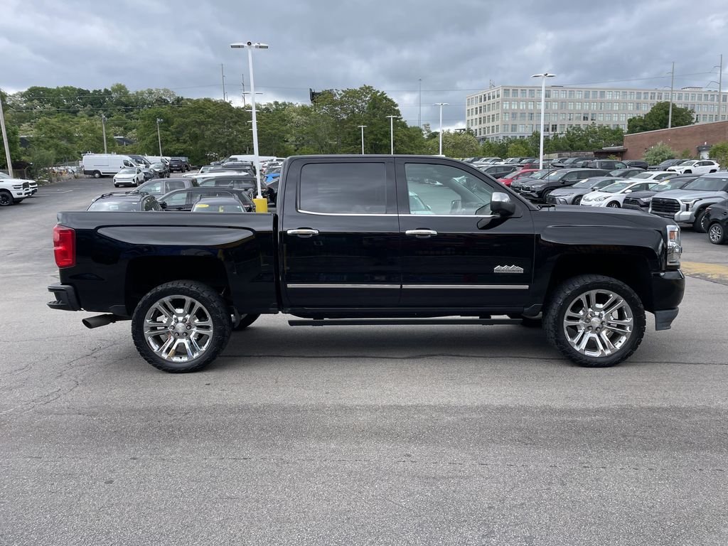 Used 2018 Black Chevrolet High Country image 7