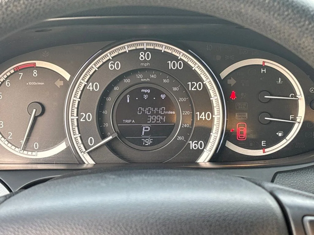 Used 2015 Silver Honda LX image 20