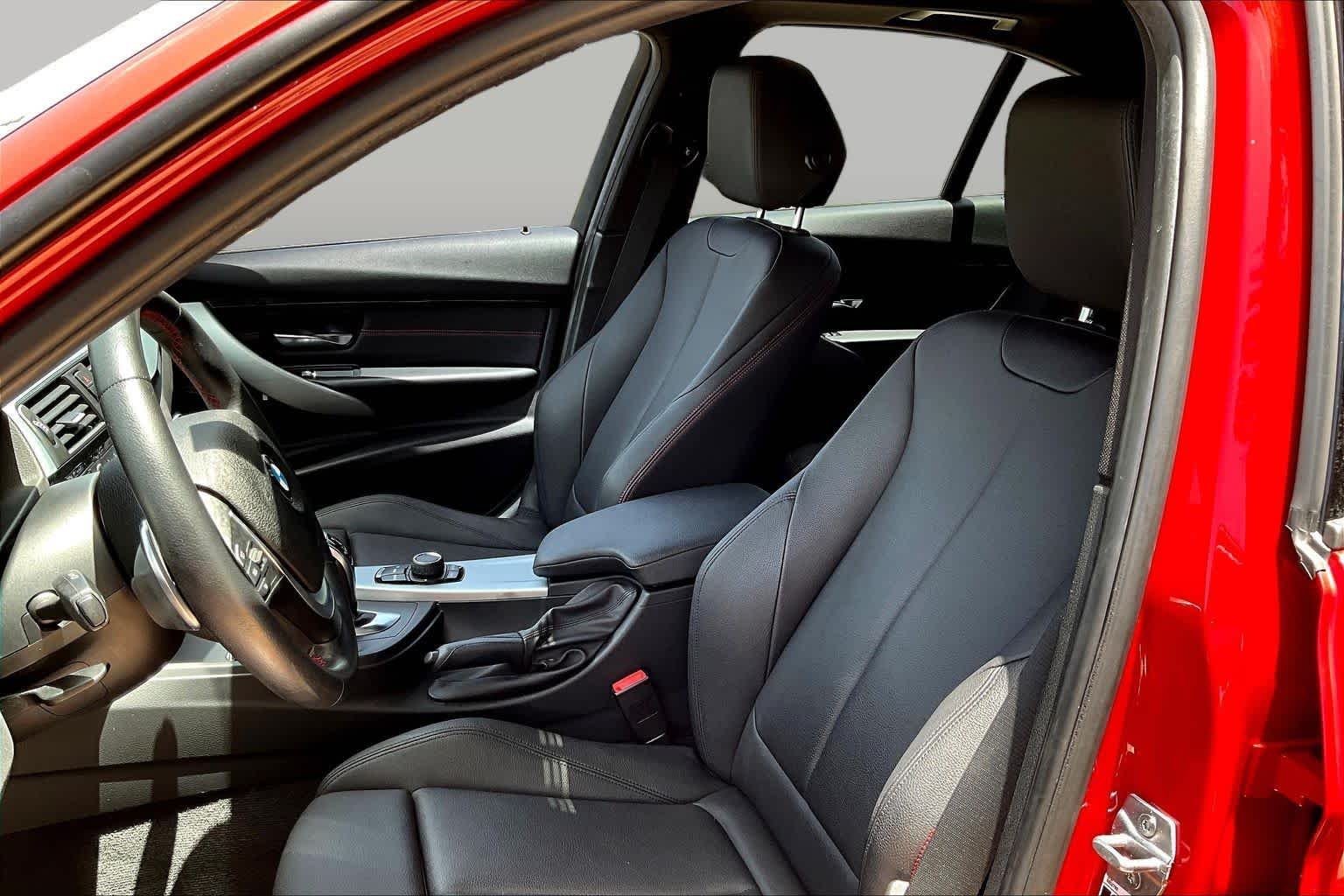 Used 2016 Melbourne Red Metallic BMW 328i image 8