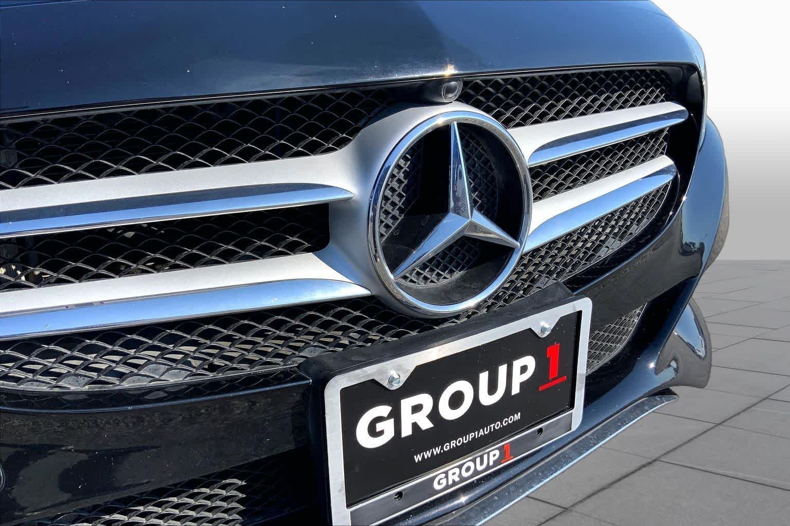 Used 2017 Black Mercedes-Benz C 300 image 29