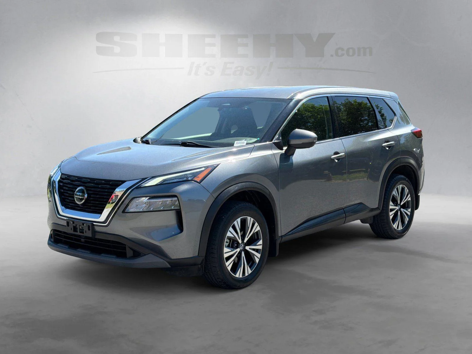 Used 2021 Gun Metallic Nissan SV image 14