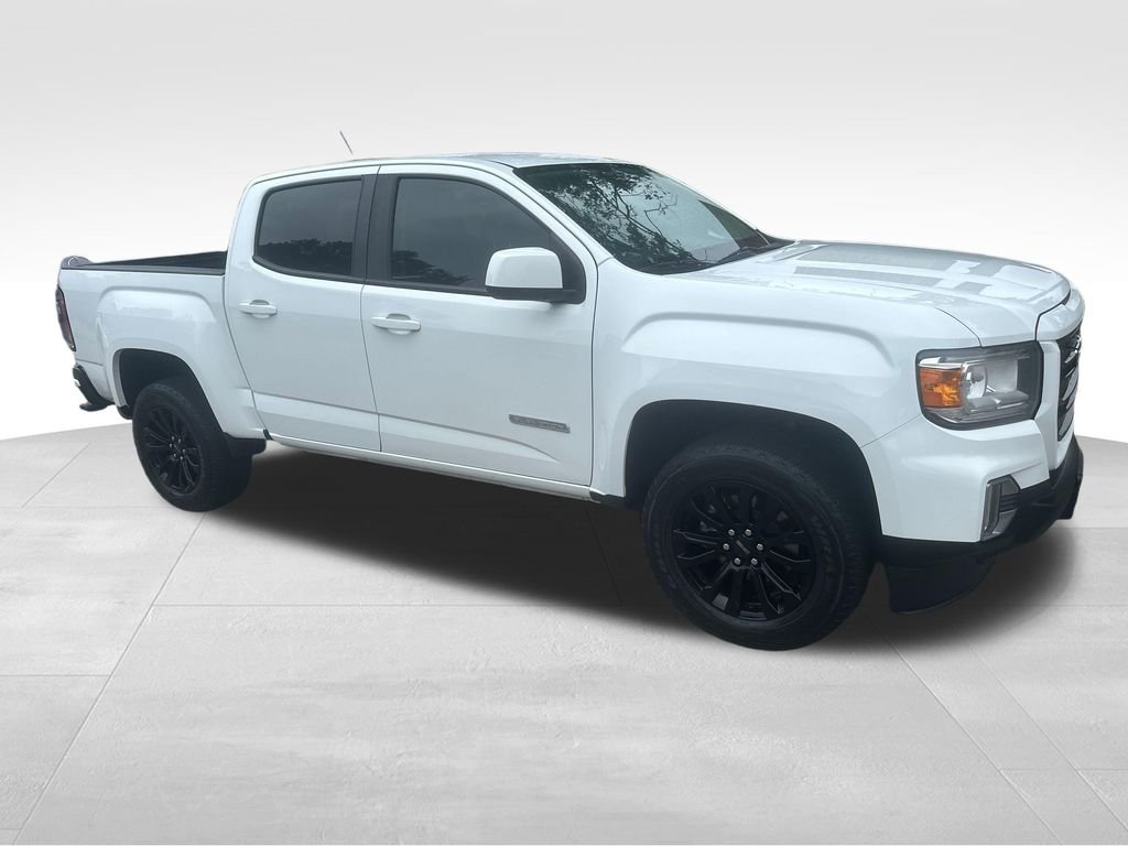 Used 2022 White GMC Elevation image 34