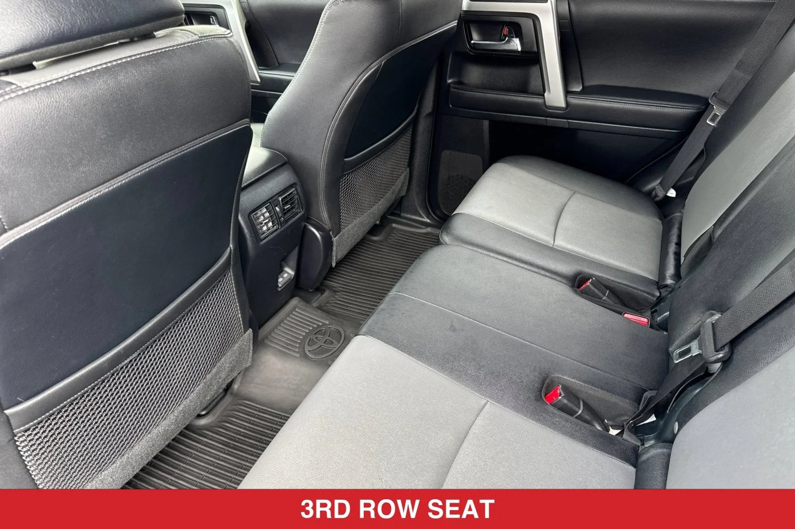 Used 2023 CLASSIC SILVER METALLIC Toyota SR5 Premium image 14