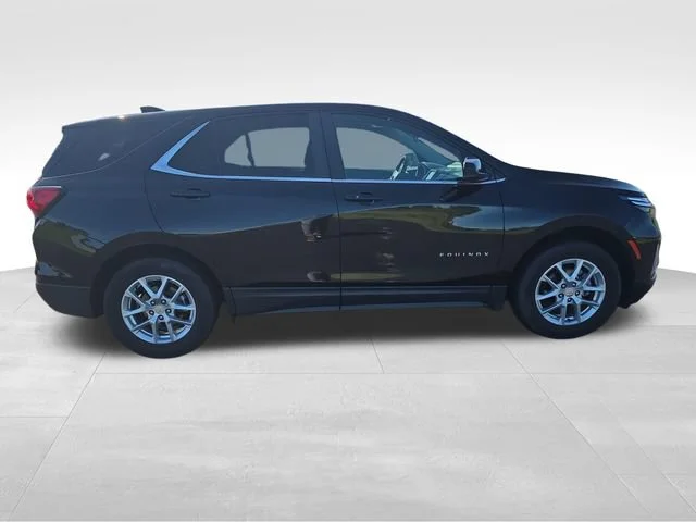 Used 2024 Mosaic Black Metallic Chevrolet LT image 7